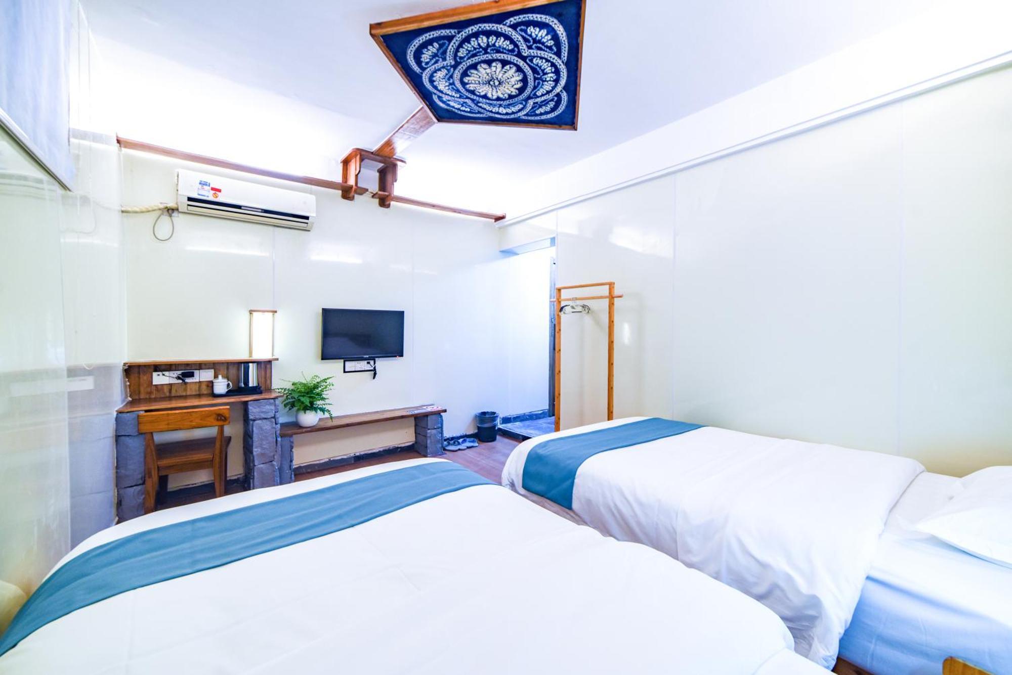 Destination Youth Hostel Zhangjiajie Exterior photo