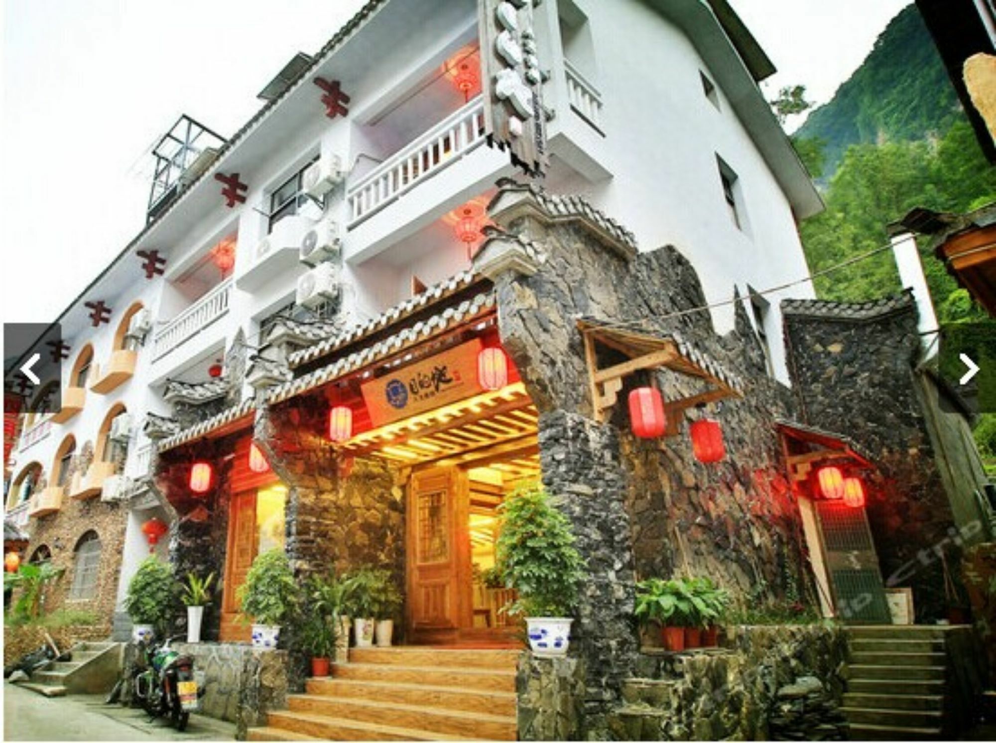 Destination Youth Hostel Zhangjiajie Exterior photo